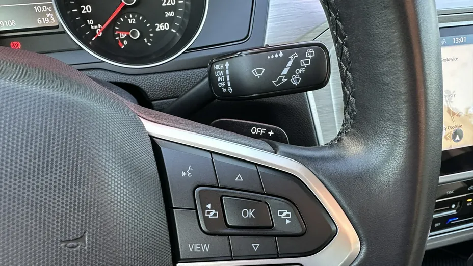 VOLKSWAGEN Passat -