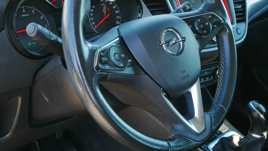 OPEL Crossland -