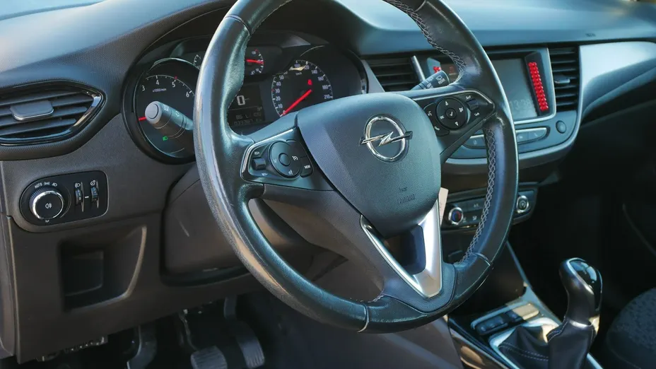 OPEL Crossland -