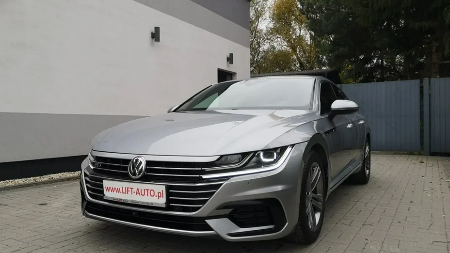 VOLKSWAGEN Arteon -