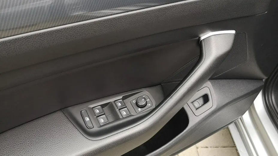 VOLKSWAGEN Arteon -
