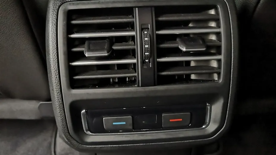 VOLKSWAGEN Arteon -