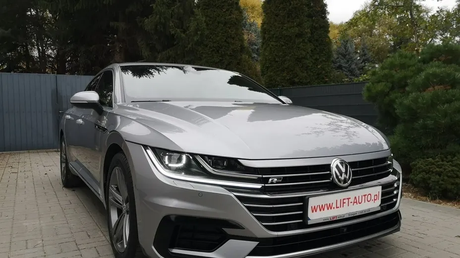 VOLKSWAGEN Arteon -