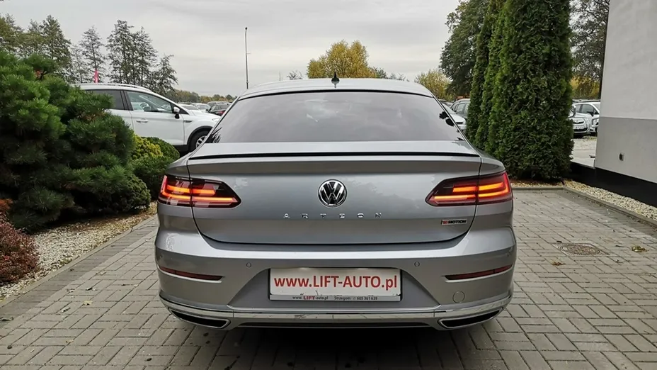 VOLKSWAGEN Arteon -