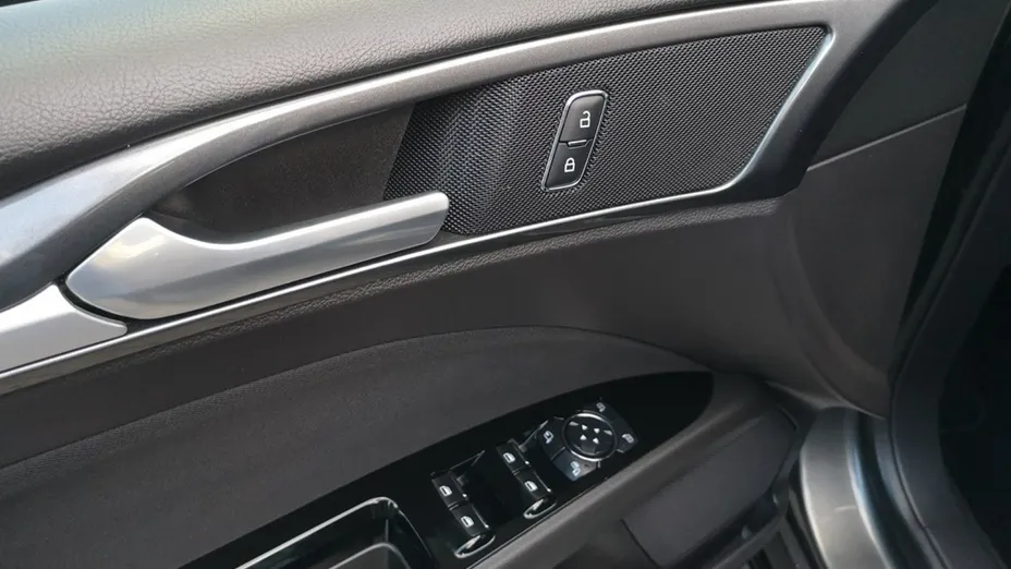 FORD Mondeo -