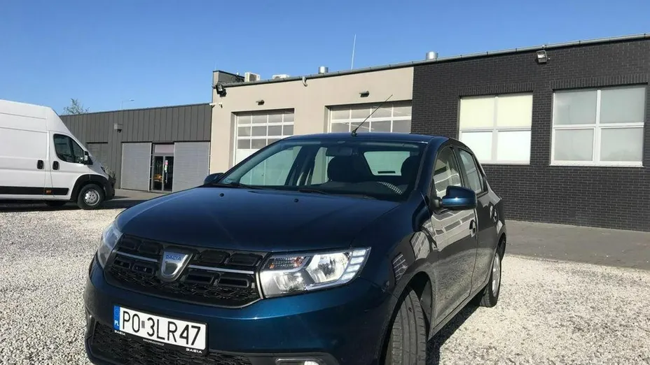 DACIA Logan -
