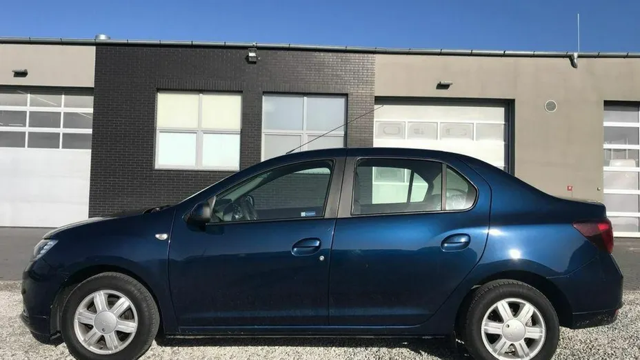 DACIA Logan -
