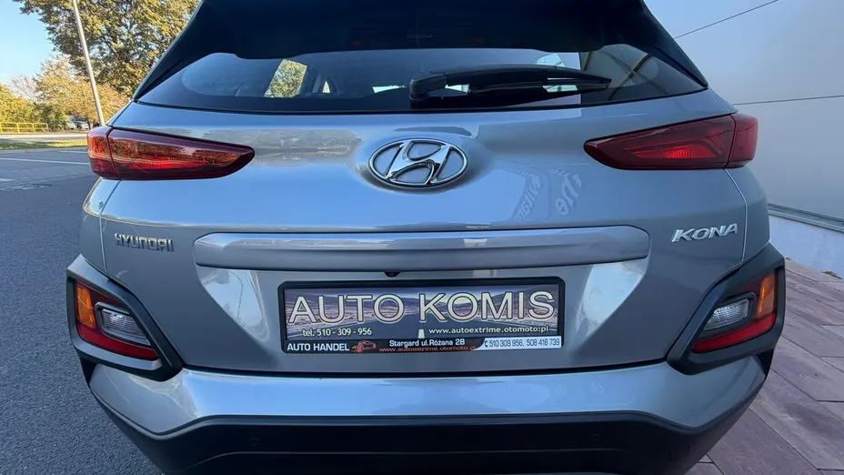 HYUNDAI Kona -