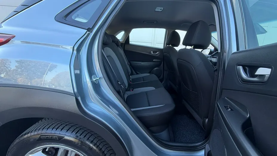 HYUNDAI Kona -