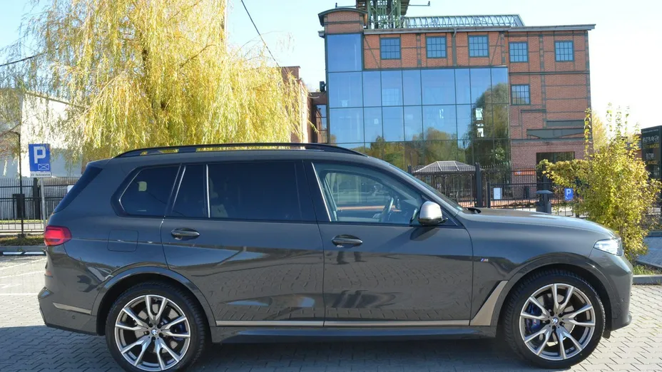 BMW X7 -
