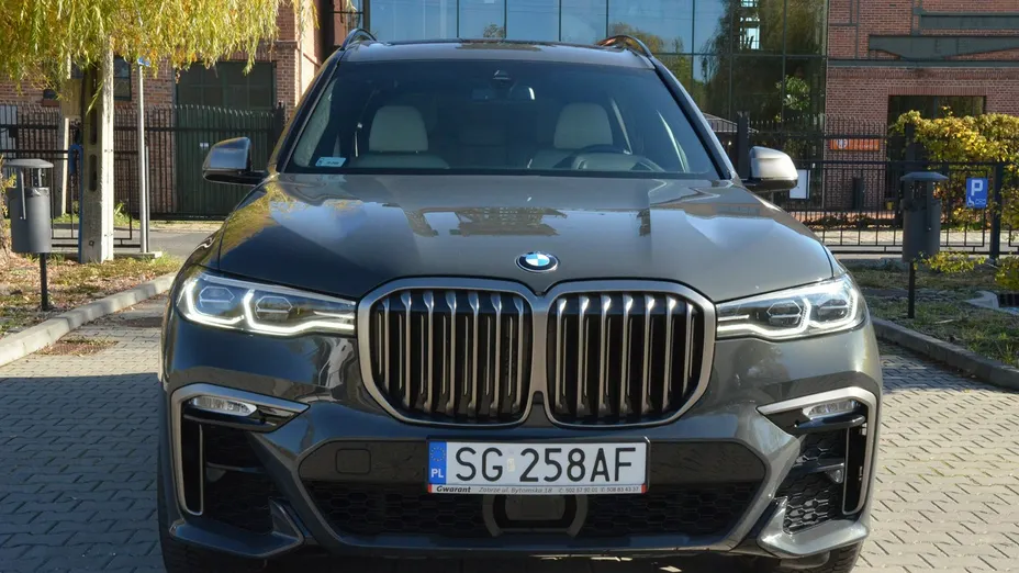BMW X7 -
