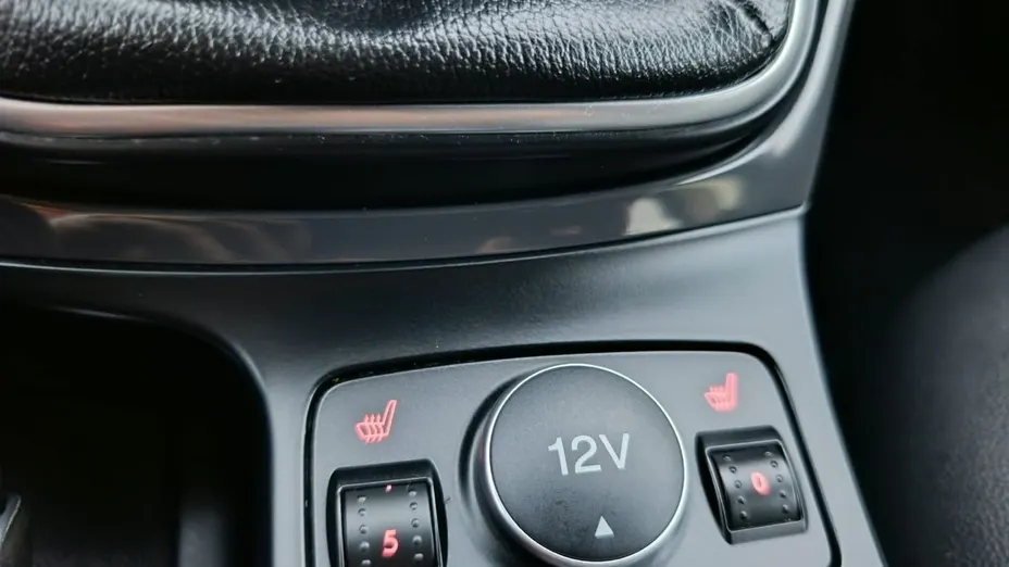 FORD Kuga -