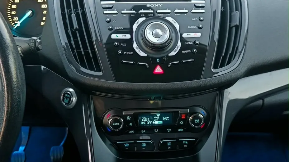 FORD Kuga -