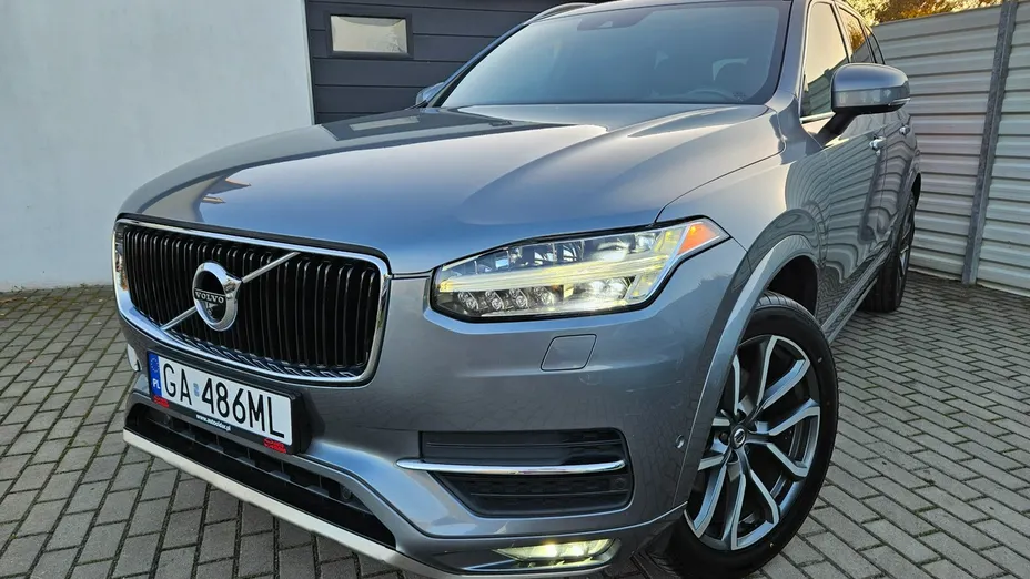 VOLVO XC90 -