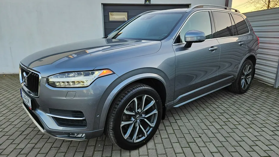 VOLVO XC90 -
