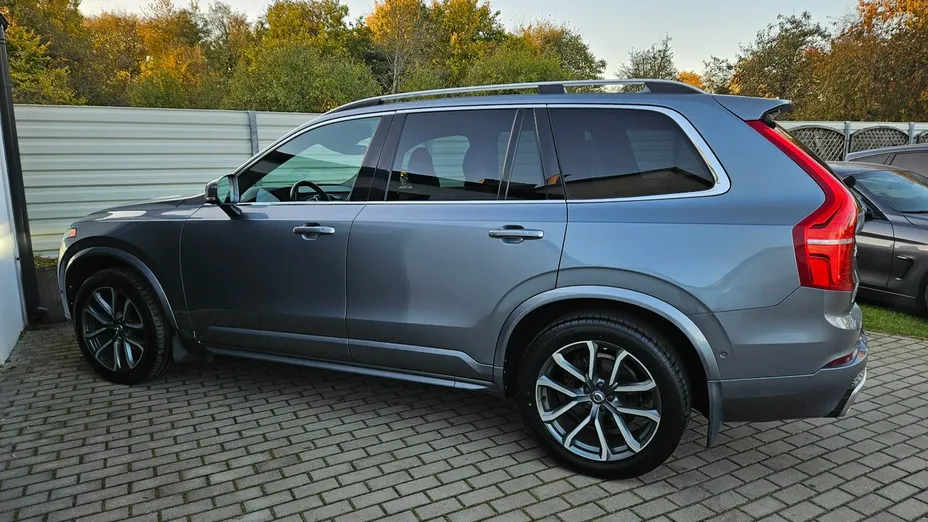 VOLVO XC90 -