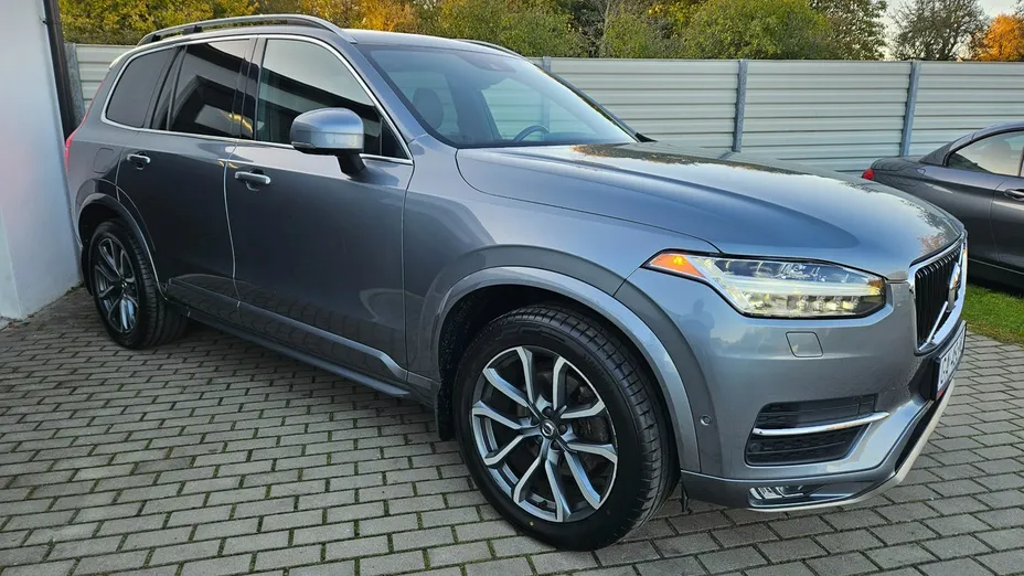 VOLVO XC90 -