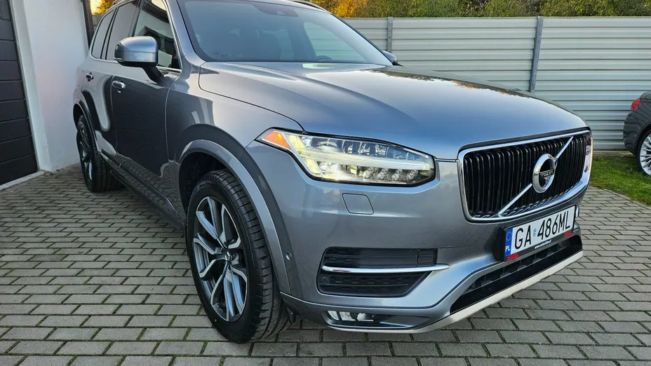 VOLVO XC90 -