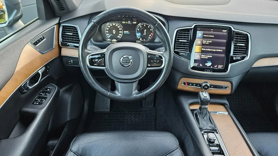 VOLVO XC90 -