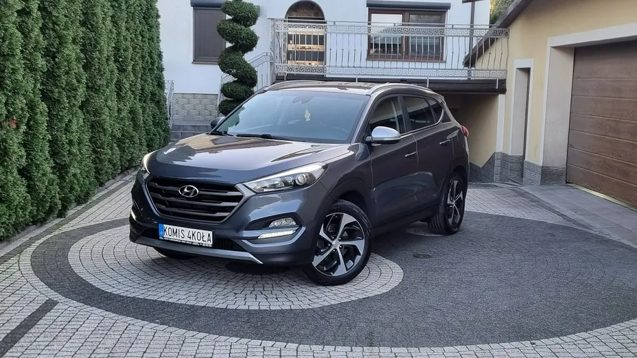 HYUNDAI Tucson -