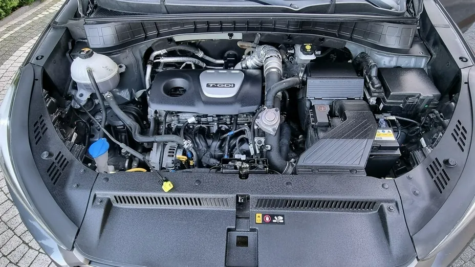 HYUNDAI Tucson -