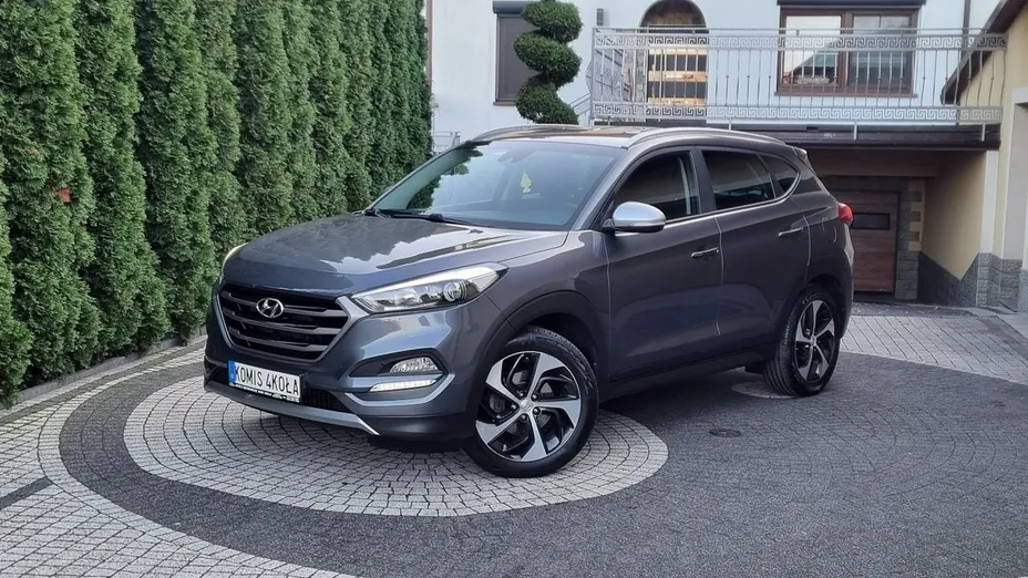 HYUNDAI Tucson -