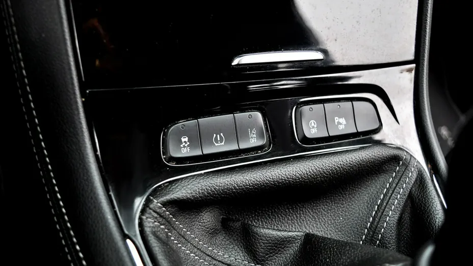 OPEL Grandland X -