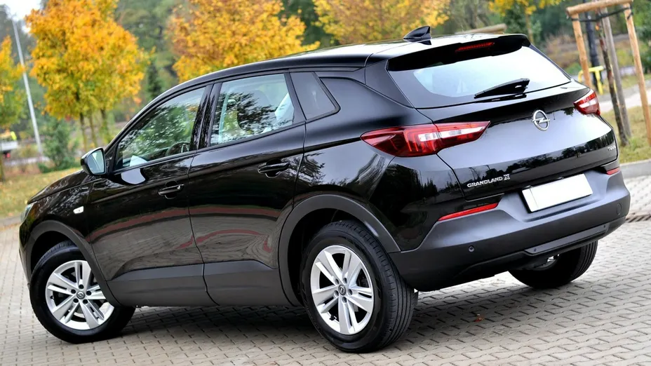 OPEL Grandland X -