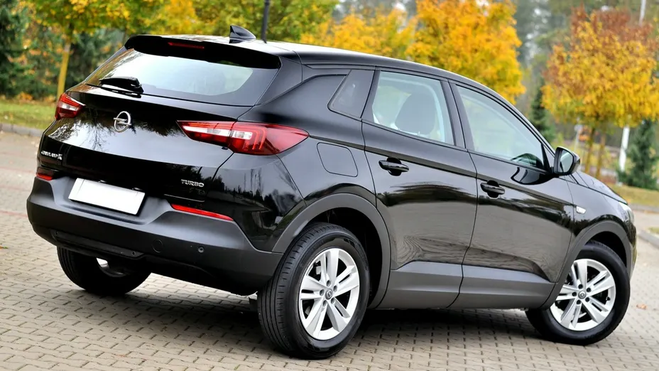 OPEL Grandland X -