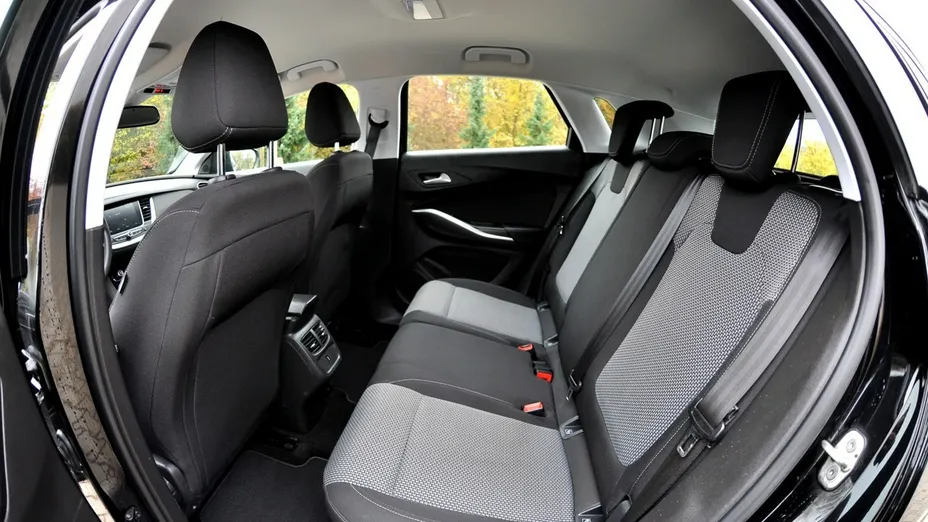 OPEL Grandland X -