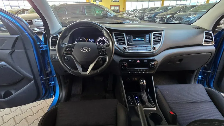 HYUNDAI Tucson -