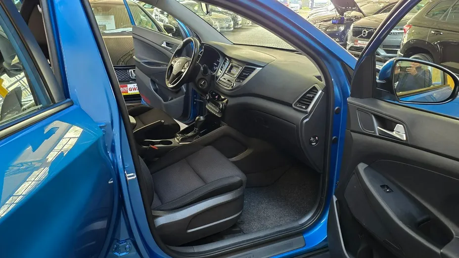 HYUNDAI Tucson -