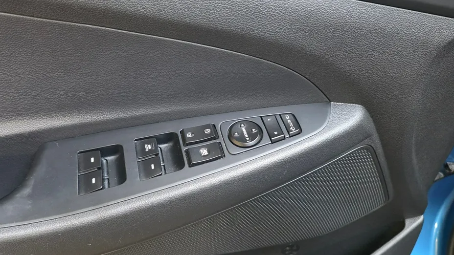 HYUNDAI Tucson -
