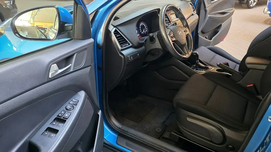 HYUNDAI Tucson -