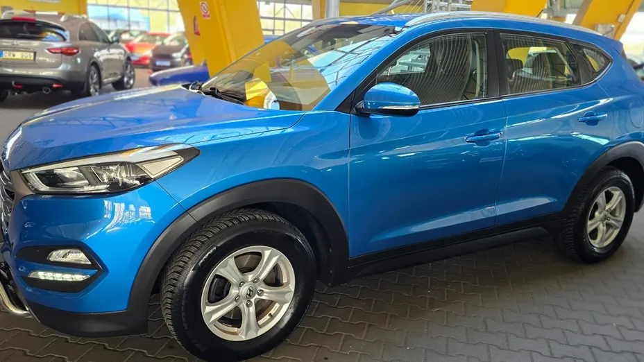 HYUNDAI Tucson -