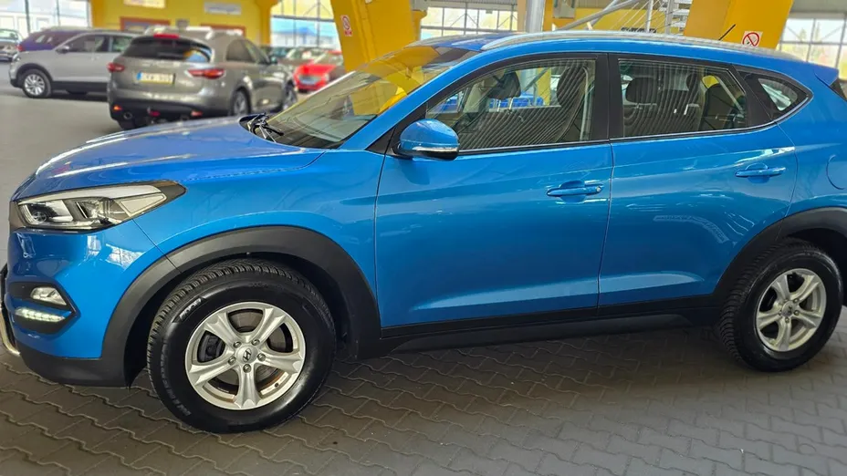 HYUNDAI Tucson -