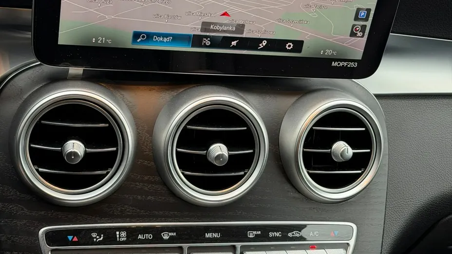 MERCEDES-BENZ GLC -