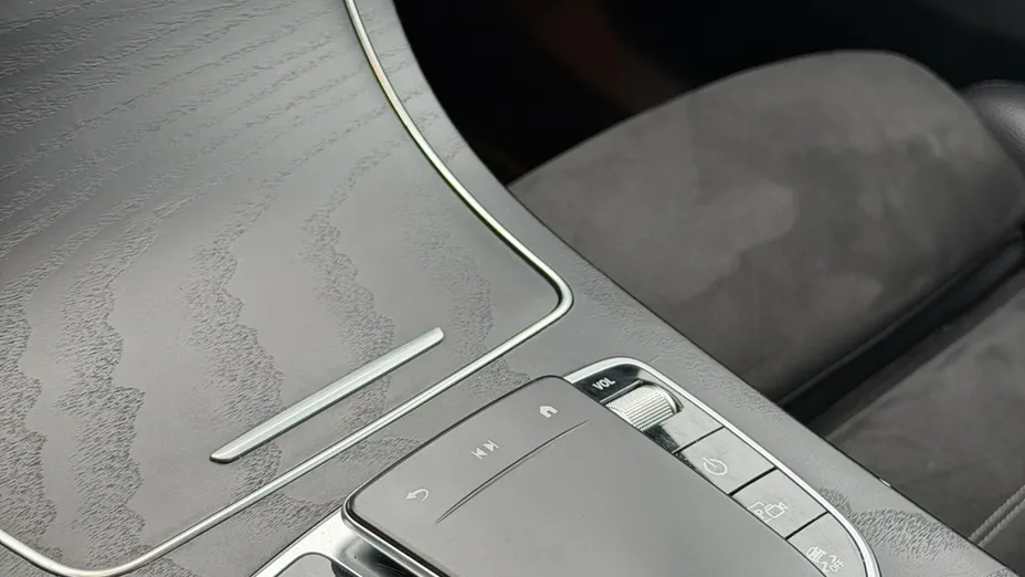 MERCEDES-BENZ GLC -