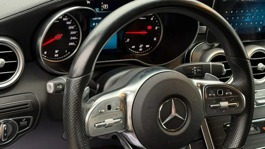 MERCEDES-BENZ GLC -