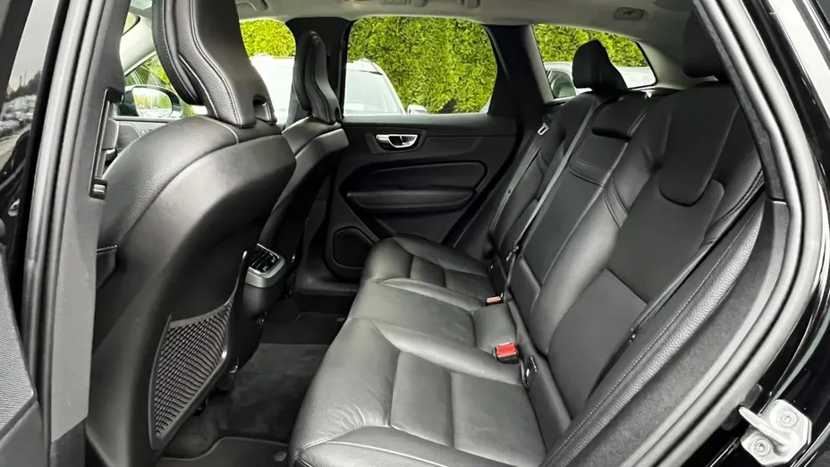 VOLVO XC60 -