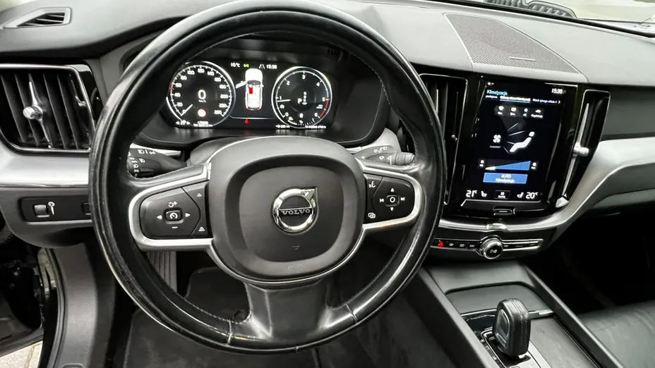 VOLVO XC60 -