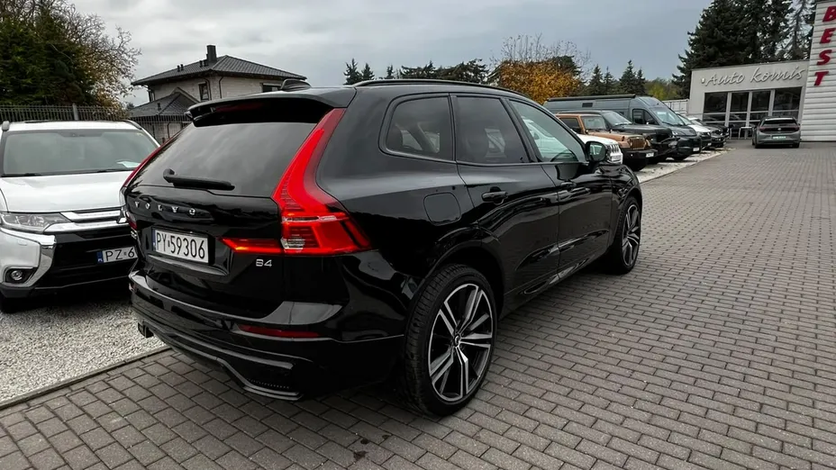 VOLVO XC60 -