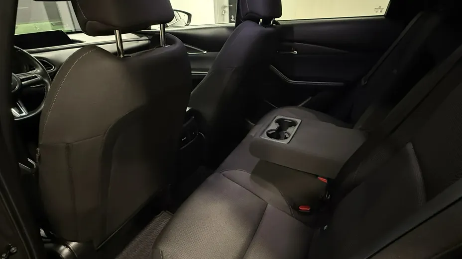 MAZDA CX-30 -