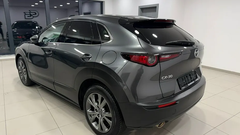 MAZDA CX-30 -