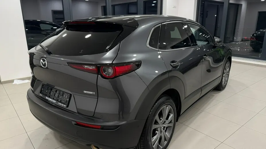 MAZDA CX-30 -