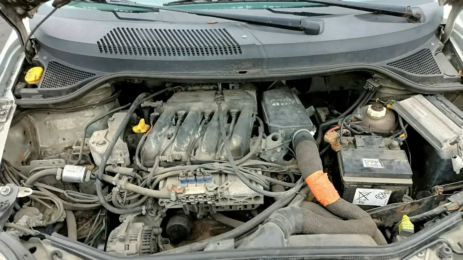 RENAULT Scenic -