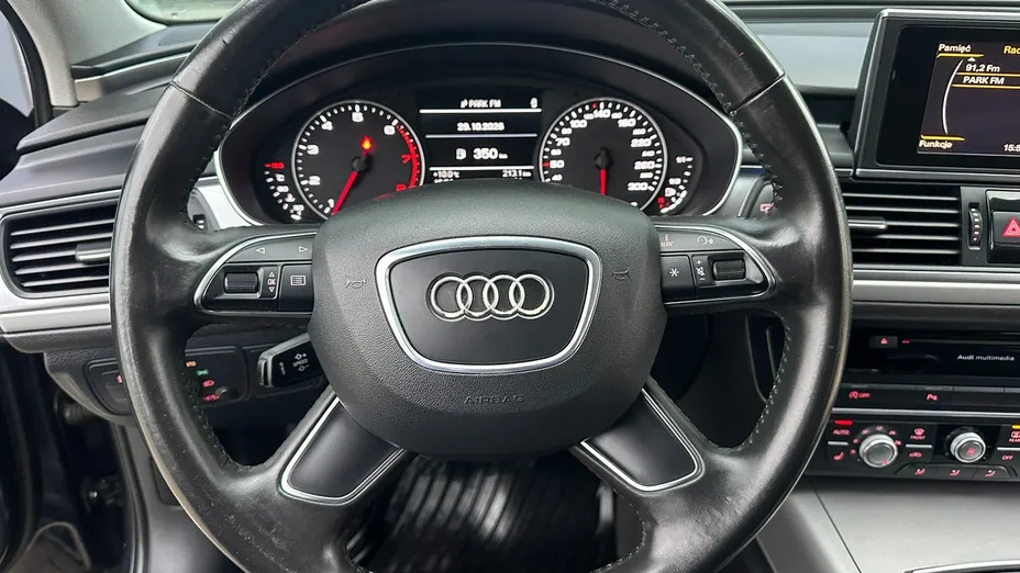 AUDI A6 -
