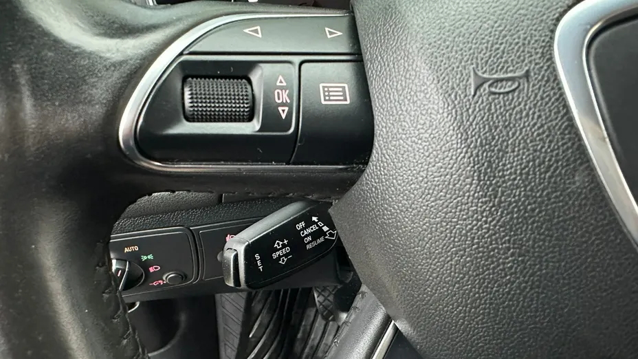 AUDI A6 -