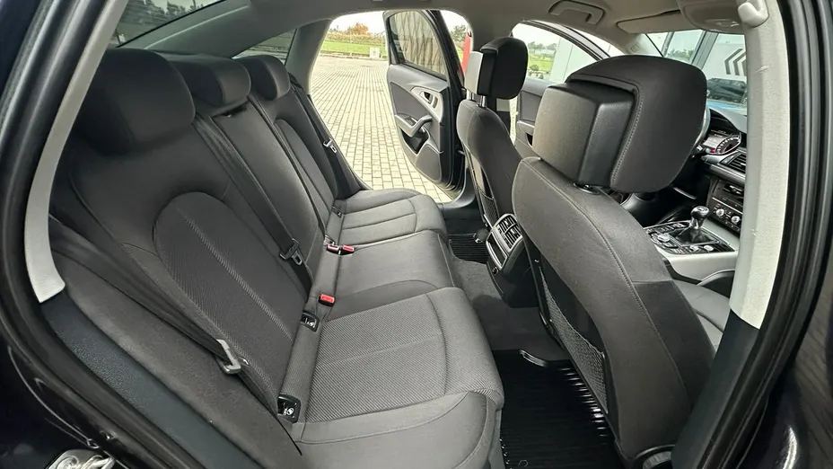 AUDI A6 -