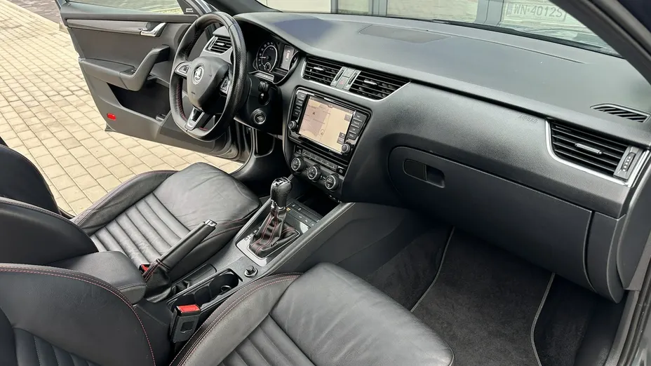 SKODA Octavia -